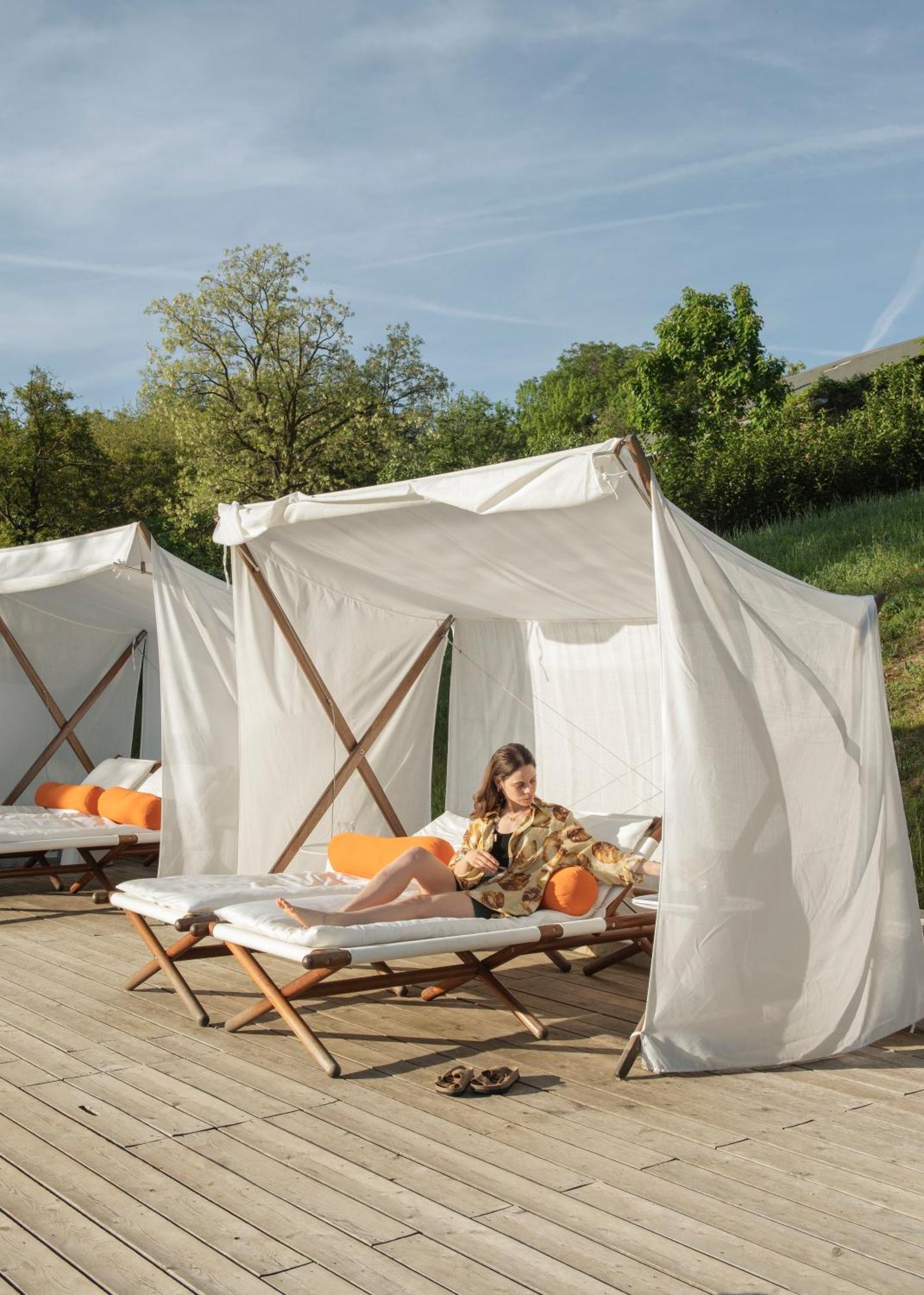 Szegzard - The Lodge Сексард Екстер'єр фото
